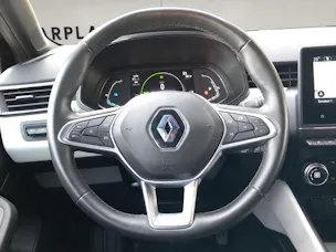 RENAULT Clio 1.6 E-Tech techno