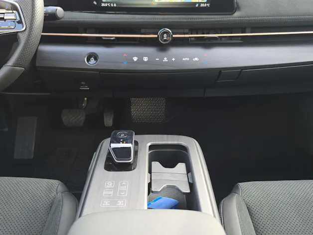 NISSAN Ariya Evolve e-4orce