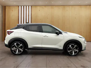 NISSAN Juke 1.6 Hybrid Tekna