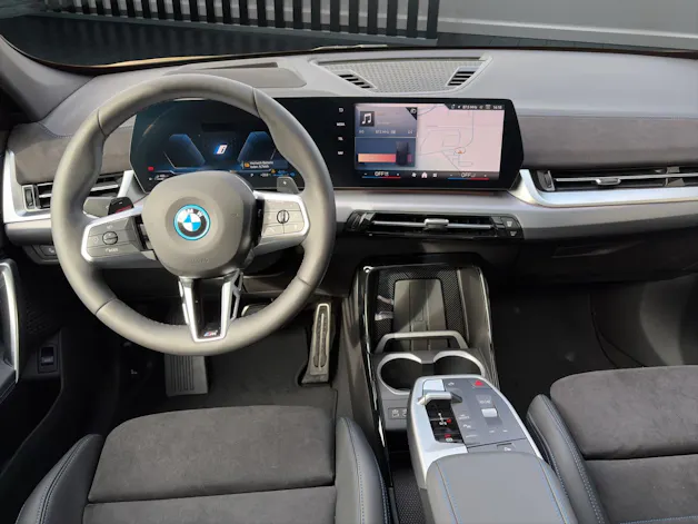 BMW X1 U11 30e xDrive paddles