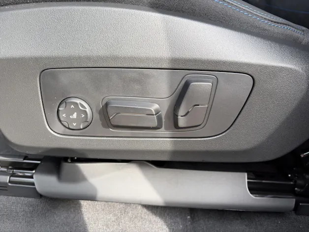 BMW X1 U11 30e xDrive paddles