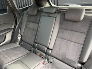 BMW X1 30e xDrive paddles
