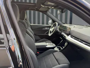 BMW X1 30e xDrive paddles