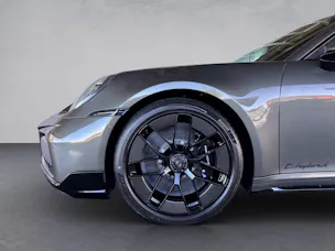PORSCHE 911 Turbo S