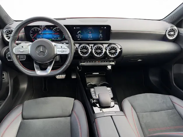 MERCEDES-BENZ A 250 e AMG Line