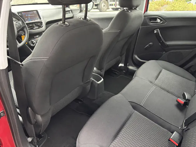 PEUGEOT 208 1.2 PureTech Active