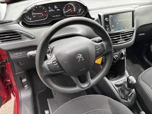 PEUGEOT 208 1.2 PureTech Active