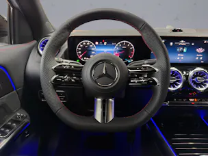 MERCEDES-BENZ GLA-Klasse H247 GLA 250 Swiss Star AMG Line 4matic