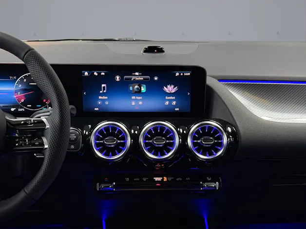 MERCEDES-BENZ GLA-Klasse H247 GLA 250 Swiss Star AMG Line 4matic
