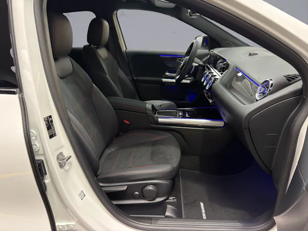 MERCEDES-BENZ GLA-Klasse H247 GLA 250 Swiss Star AMG Line 4matic