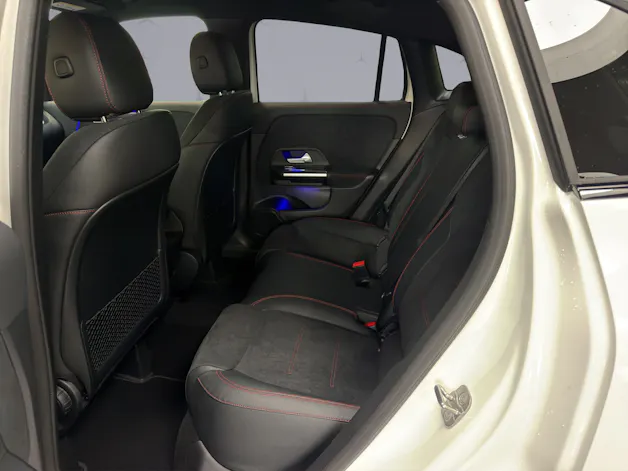 MERCEDES-BENZ GLA-Klasse H247 GLA 250 Swiss Star AMG Line 4matic