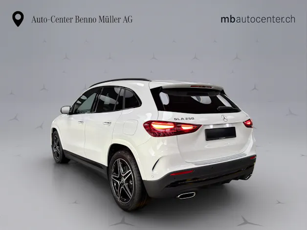 MERCEDES-BENZ GLA-Klasse H247 GLA 250 Swiss Star AMG Line 4matic