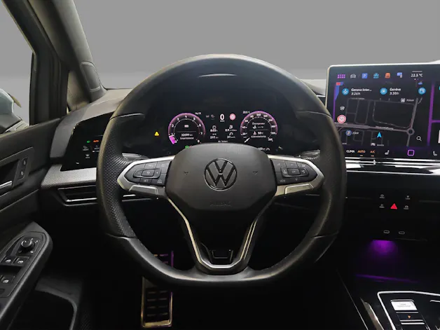 VW Golf VIII 2.0 TSI R-Line DSG 4motion