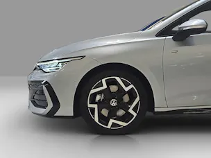 VW Golf VIII 2.0 TSI R-Line DSG 4motion