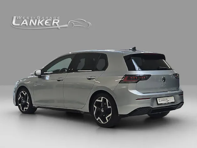 VW Golf VIII 2.0 TSI R-Line DSG 4motion