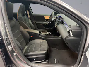 MERCEDES-BENZ A-Klasse W177 A 250 AMG Line 4m