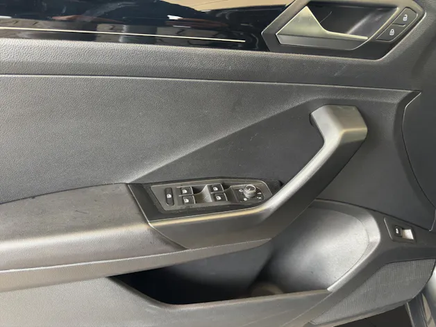 VW T-Roc 2.0 TSI R DSG 4motion *AKRAPOVIC* *300PS*