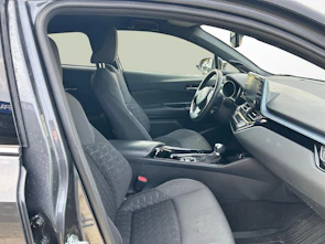 immagine del veicolo TOYOTA C-HR 2.0 VVTi HSD Trend