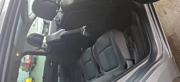PEUGEOT 5008 2.0 BlueHDi Allure Sensation