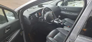 PEUGEOT 5008 2.0 BlueHDi Allure Sensation