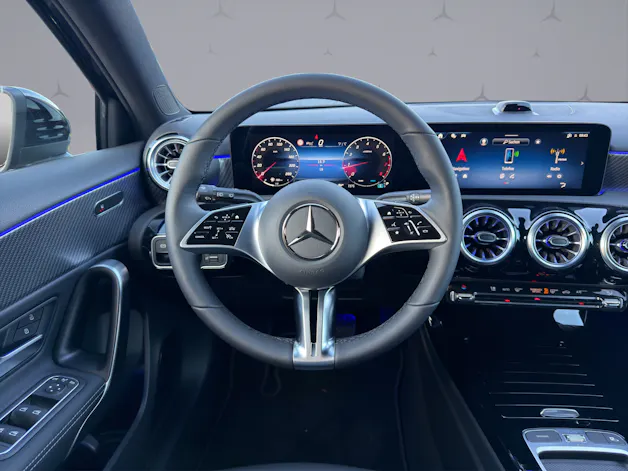 MERCEDES-BENZ A-Klasse W177 A 200 Night Star