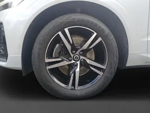 VOLVO XC60 2.0 B4 MH R-Design AWD