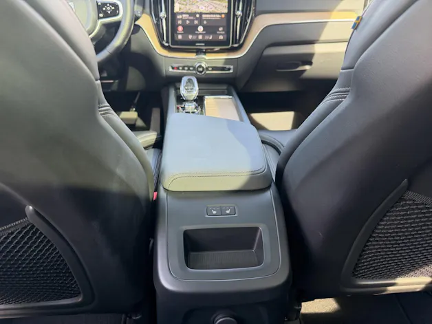 VOLVO XC60 2.0 T6 TE Plus Dark eAWD