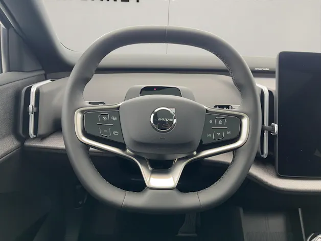 VOLVO EX30 E60 Twin Ultra Performance Sw. Black Ed. AWD