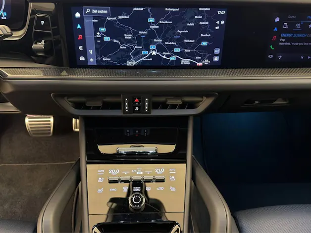 PORSCHE Cayenne GTS