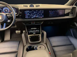 PORSCHE Cayenne GTS