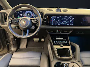 PORSCHE Cayenne GTS