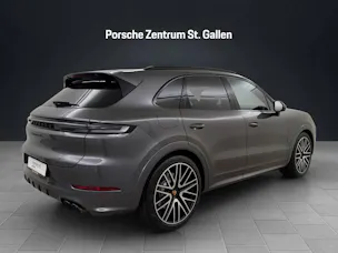 PORSCHE Cayenne GTS