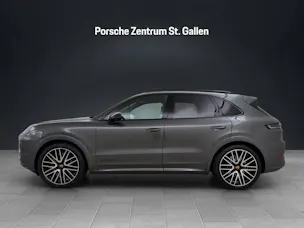 PORSCHE Cayenne GTS