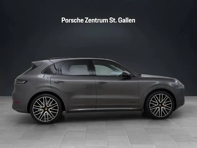 PORSCHE Cayenne GTS