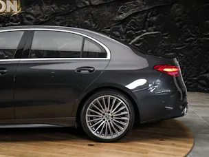 MERCEDES-BENZ C 300 d AMG Line *Werksgarantie*Abstandstempomat*Fernlicht Assistent*