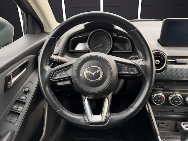 MAZDA 2 SKYACTIV-G 90 Ambition Plus