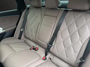 MERCEDES-BENZ C 400 94 kWh 4Matic
