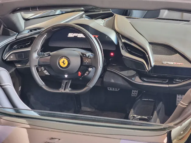 FERRARI SF90 Spider Assetto Fiorano