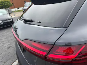 AUDI Q8 55 e-tron Black Edition quattro
