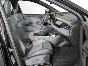 AUDI Q6 e-tron quattro