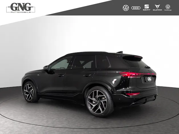AUDI Q6 e-tron quattro
