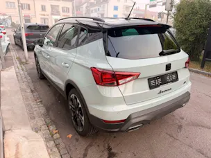 SEAT Arona 1.5 TSI 110 kW FR Black Edition *** TOP AUSSTATTUNG ***