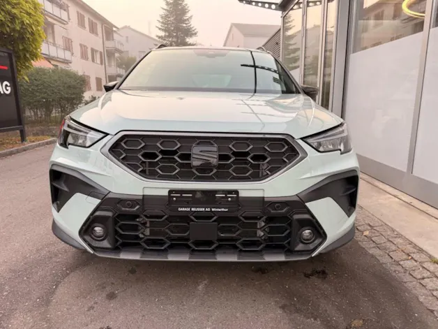 SEAT Arona 1.5 TSI 110 kW FR Black Edition *** TOP AUSSTATTUNG ***