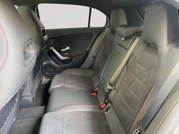 MERCEDES-BENZ A 220 4Matic 8G-DCT