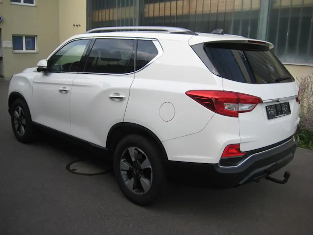 KGM -SsangYong Rexton RX220 e-XDi Sapphire 4WD