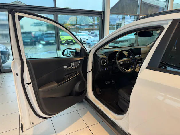 HYUNDAI Kona EV Amplia