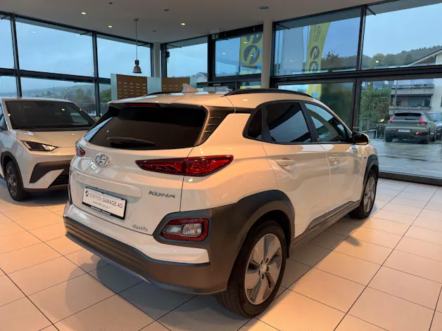 HYUNDAI Kona EV Amplia