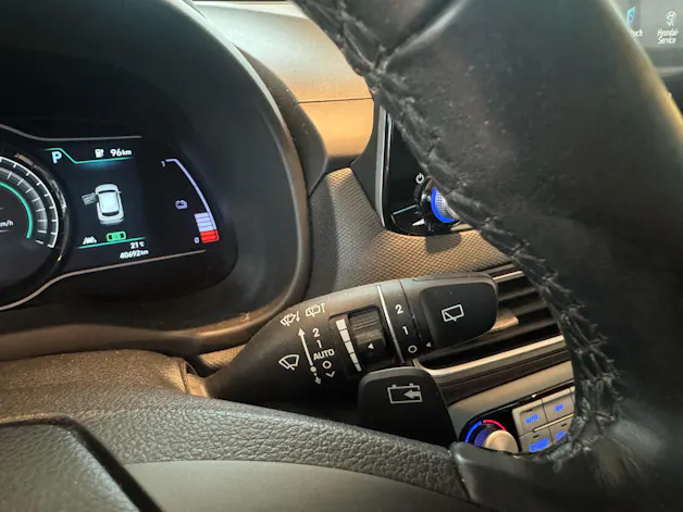 HYUNDAI Kona EV Amplia