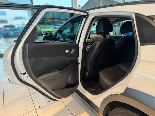 HYUNDAI Kona EV Amplia