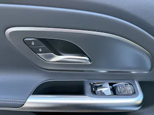 MERCEDES-BENZ GLB 220 4Matic